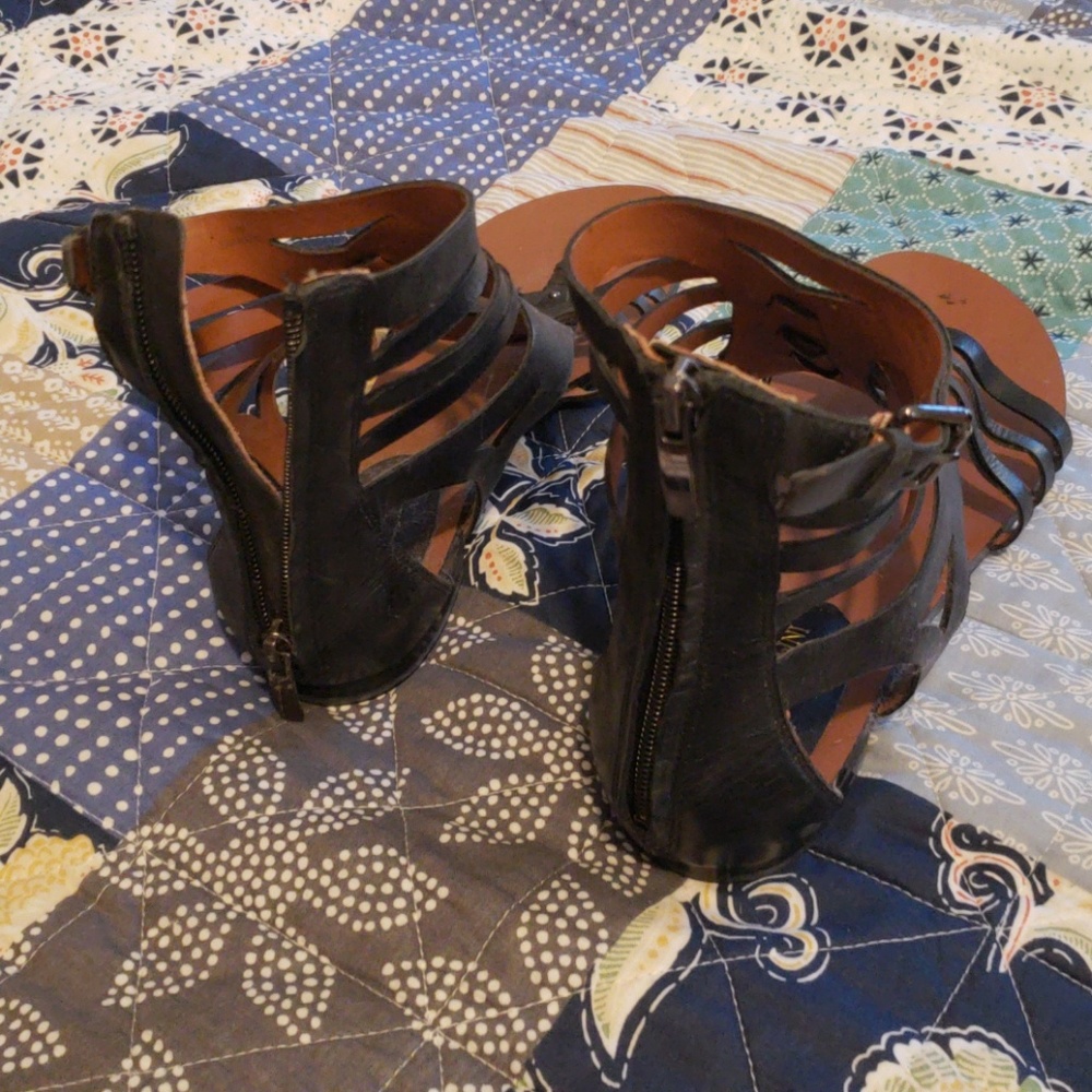 Enzo sandals - Picture 3 of 3